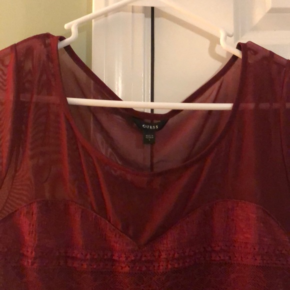 SOLD NWT Guess top - Picture 2 of 4